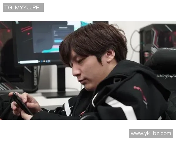 V5战队在DOTA2比赛中的进攻策略分析与成败得失探讨