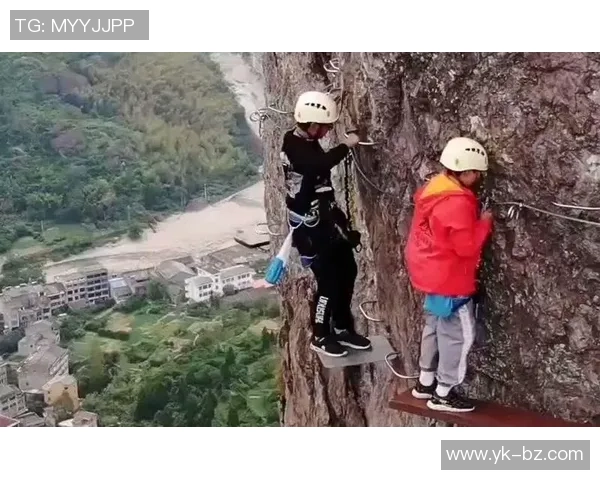 极限挑战与自我超越：杨芳的极限运动人生探索之旅