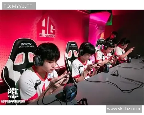 和平精英战术解析：深入探讨LNG战队的节奏与策略运用